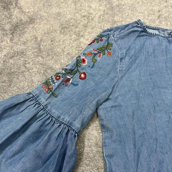 BeachLunchLounge Embroidered Peplum Chambray Blouse  Flare Bell Sleeve Small - Picture 7 of 15